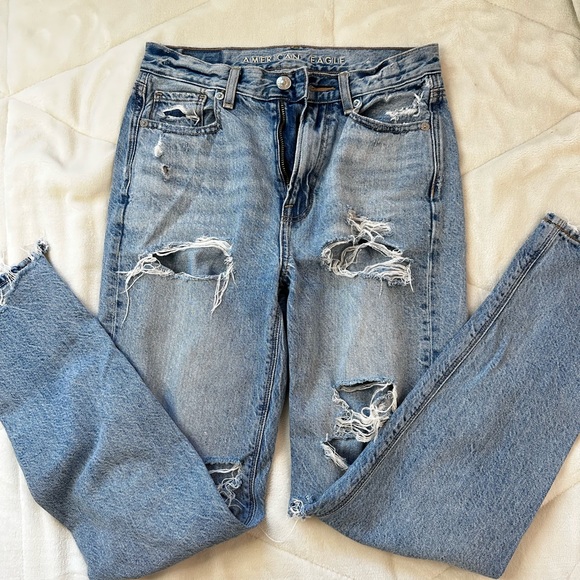 American eagle ripped jeans - Picture 2 of 5